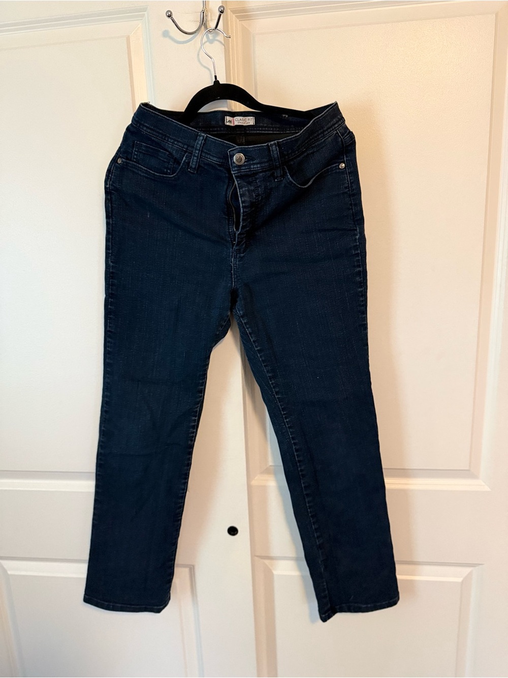 Lee Women’s Straight Leg Jeans in Dark Blue